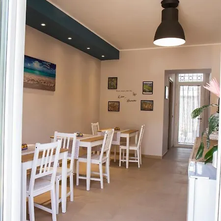 ベッド・アンド・ブレックファスト Dose Di Relax 3*