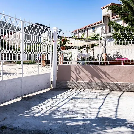 ベッド・アンド・ブレックファスト Dose Di Relax 3*